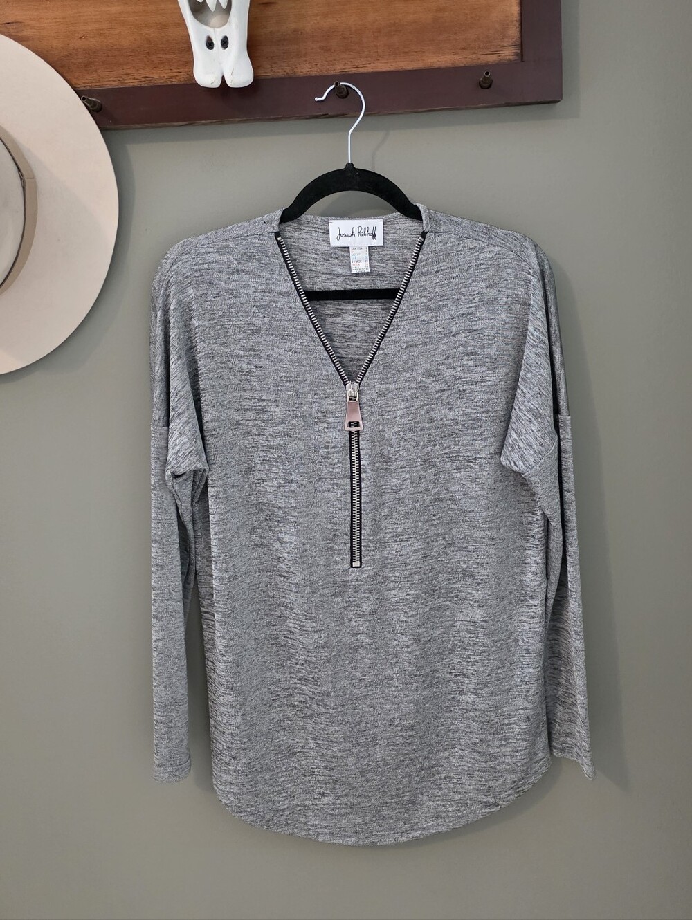 Joseph Ribkoff 1/4 Zip Gray Long Sleeve Casual Top Size 4